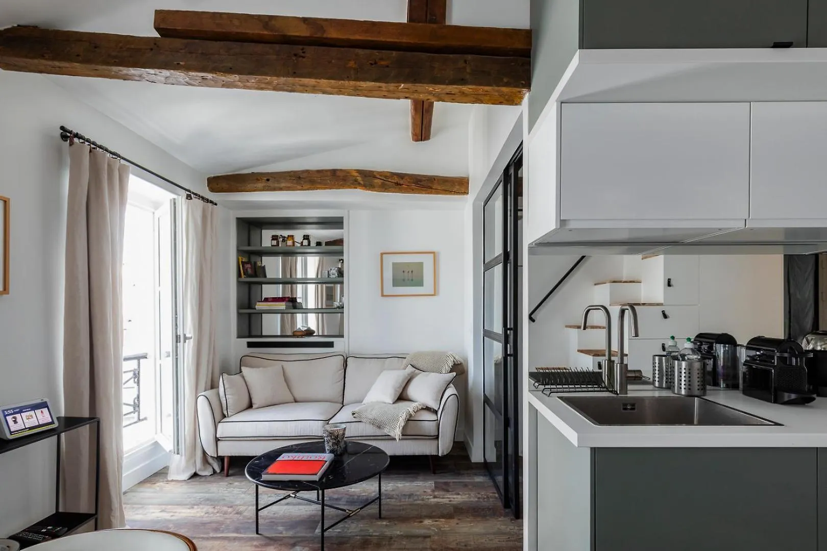 Charming Newly Renovated Apartment In The Heart Of Paris St Germain Des Pres